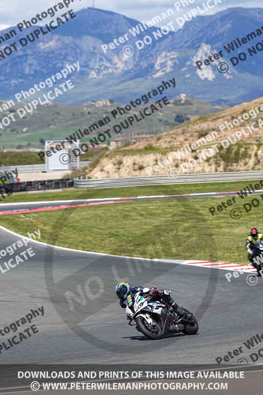 cadwell no limits trackday;cadwell park;cadwell park photographs;cadwell trackday photographs;enduro digital images;event digital images;eventdigitalimages;navarra;no limits trackdays;peter wileman photography;racing digital images;trackday digital images;trackday photos